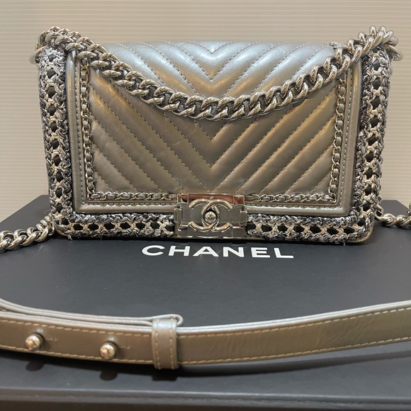 ❌SOLD❌💯Authentic Chanel Boy Chevron Jacket Flap Bag - Picture 1 of 16